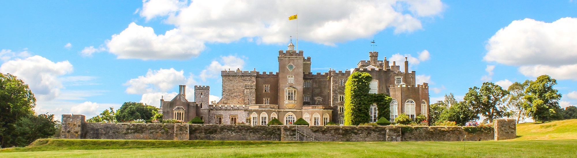 The Grand Castles & Finest Homes of Devon