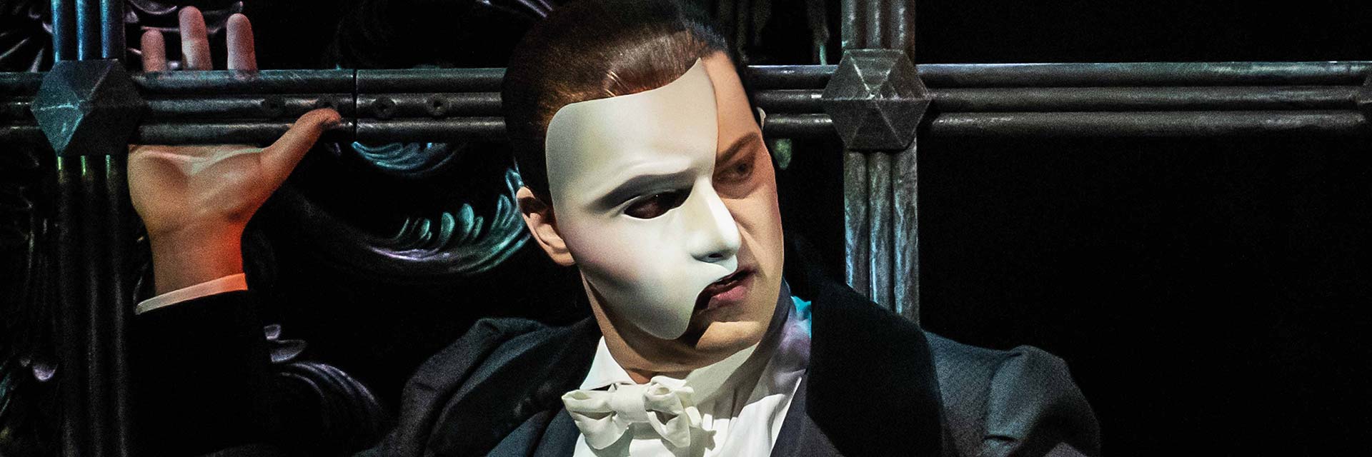 tourhub | Just Go Holidays | New Year in London – Phantom of the Opera & Gala Dinner 