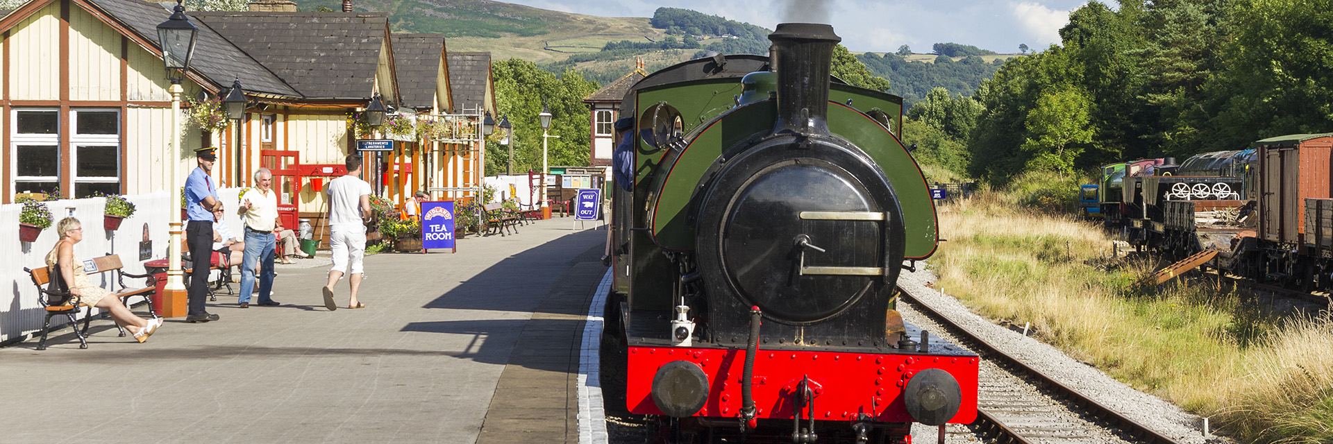 Lancashire Delights & Yorkshire Rail & Sail